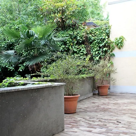 Apartment Color House- Lecco's Lecco