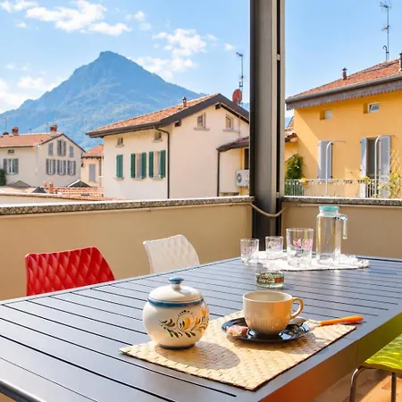 Appartement Color House- Lecco's