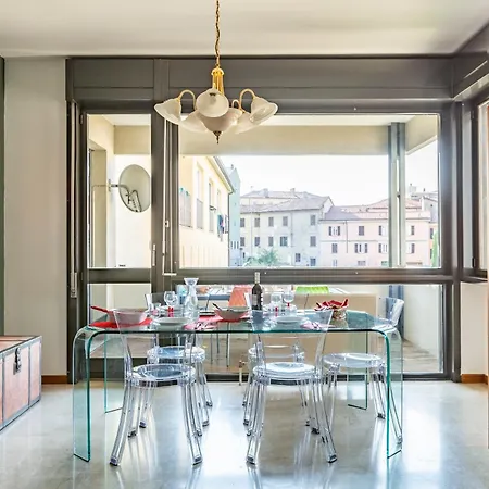 Appartement Color House- Lecco's Lecco