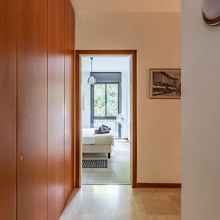 Appartement Color House- Lecco's *