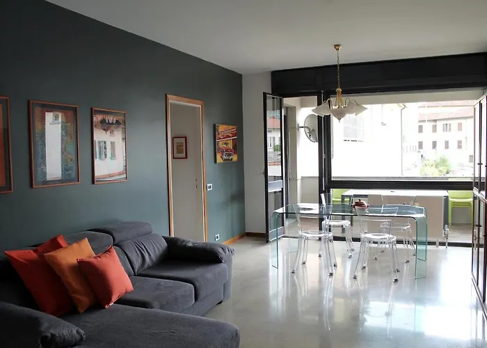 Appartement Color House- Lecco's