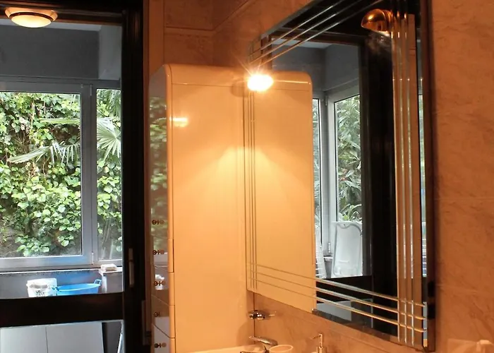 Color House- Lecco's Appartement