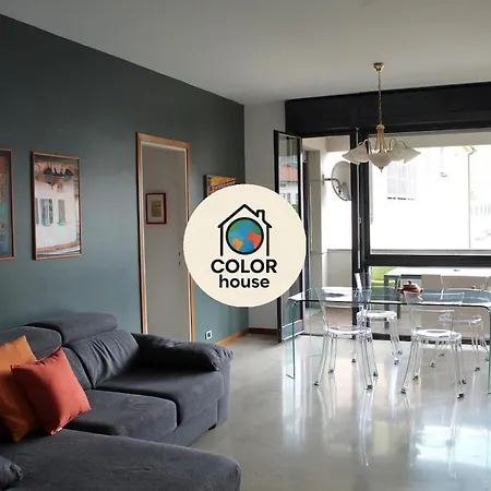 アパート Color House- Lecco's *