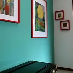 Color House- Lecco's Apartamento