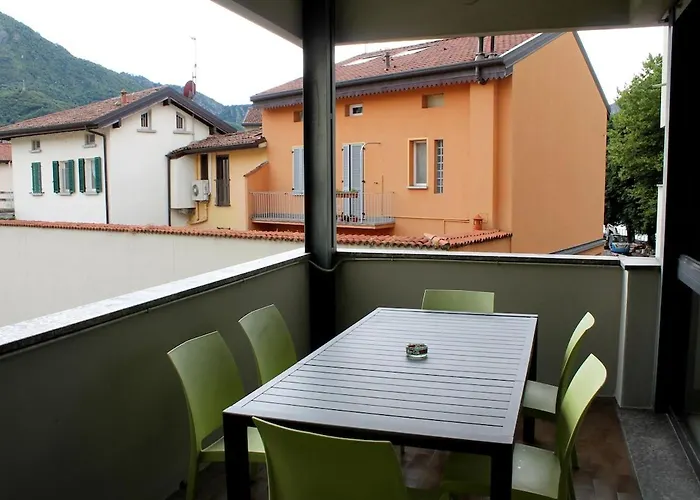 Color House- Lecco's * Lecco